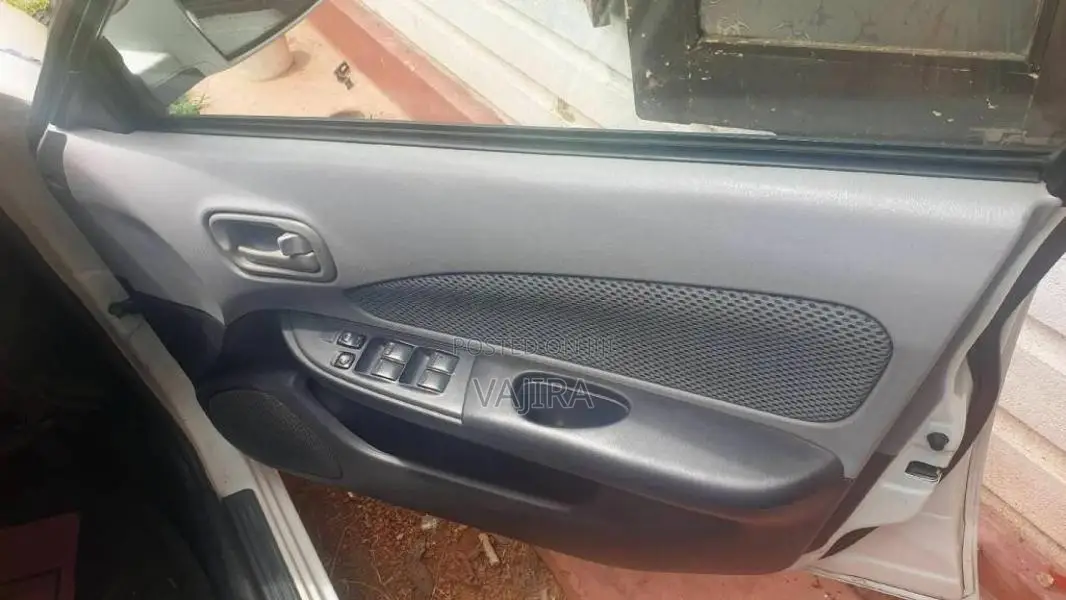 Nissan Y11 2004 Car (Used)