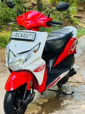 Honda Dio 2015 Motorbike (Used)