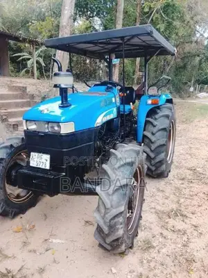 New-Holland DI 2017 Tractor (Used)