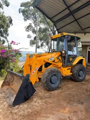 JCB Loader 2000 Heavy-Duty (Used)