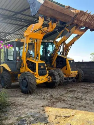 JCB Loader 2000 Heavy-Duty (Used)