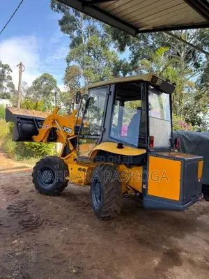 JCB Loader 2000 Heavy-Duty (Used)