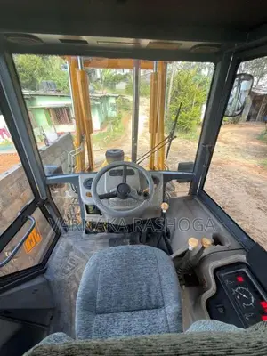JCB Loader 2000 Heavy-Duty (Used)