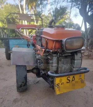 Kubota K8 1998 Tractor (Used)