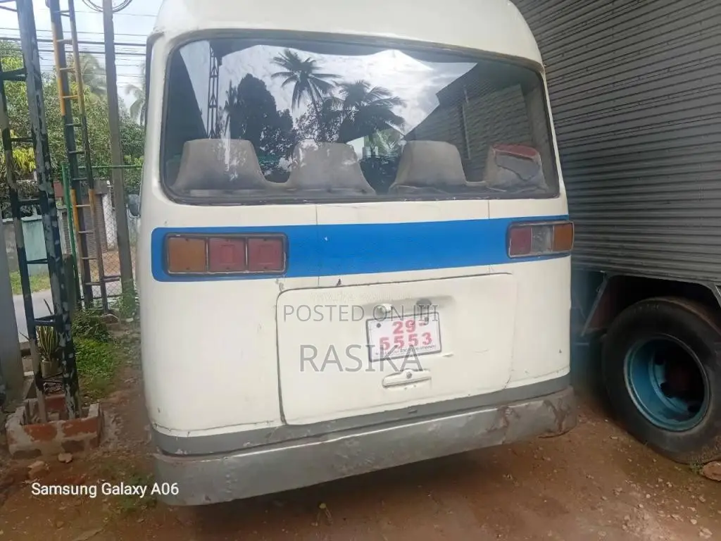 Mitsubishi Rosa 1981 Bus (Used)