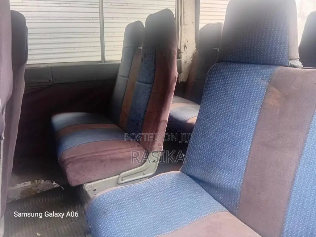 Mitsubishi Rosa 1981 Bus (Used)