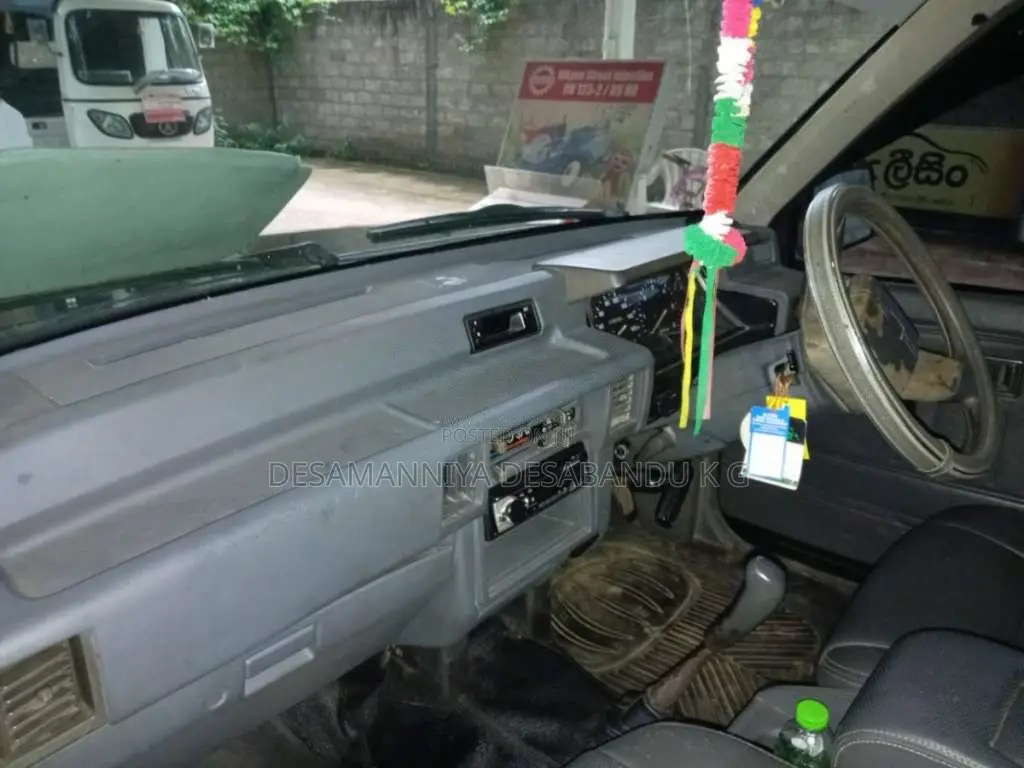 Mitsubishi L200 1999 Pickup (Used)