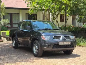 Mitsubishi L200 2011 Pickup (Used)