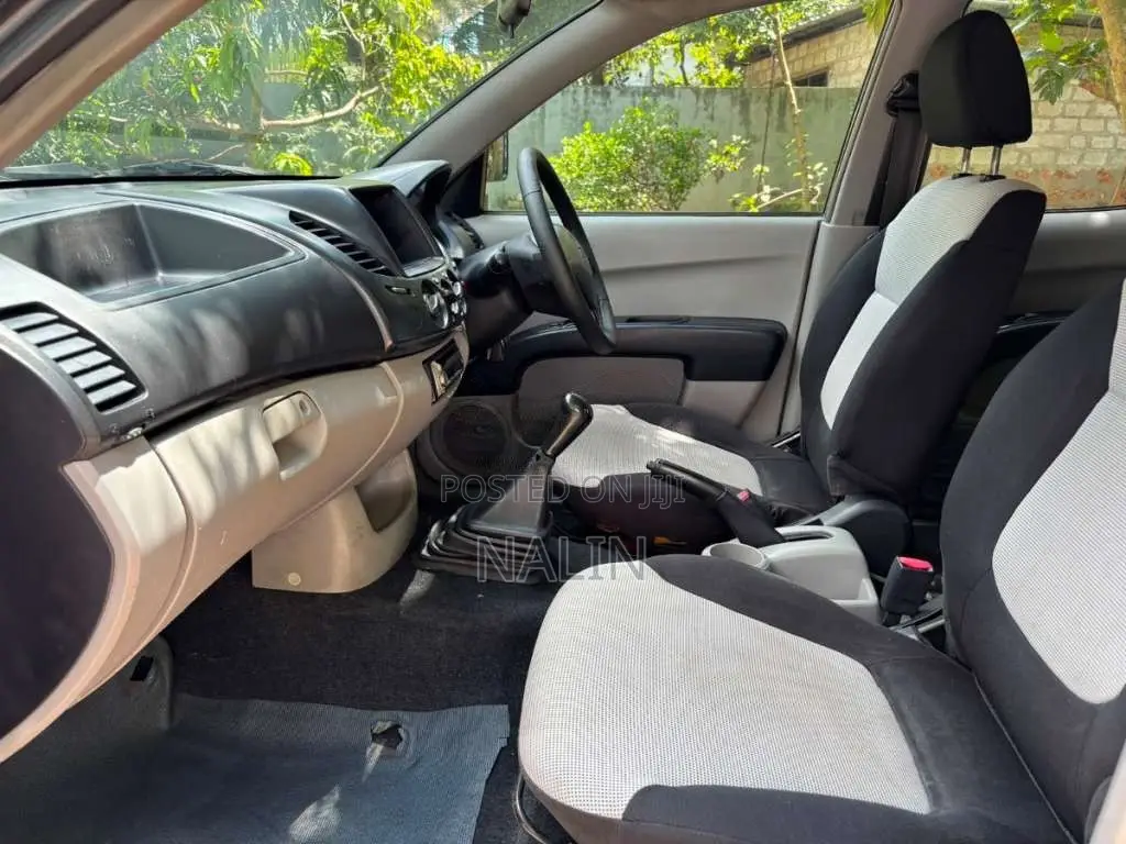Mitsubishi L200 2011 Pickup (Used)