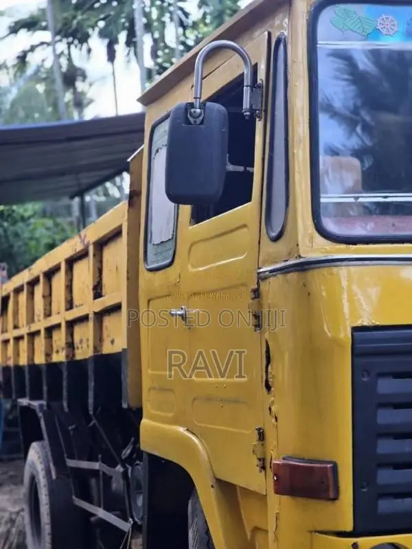 Ashok-Leyland Cincomax 2006 Heavy-Duty (Used)