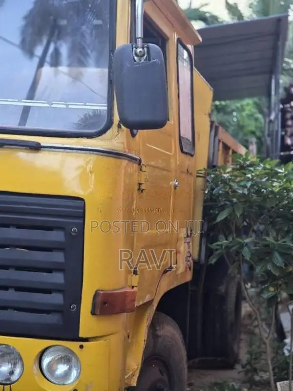 Ashok-Leyland Cincomax 2006 Heavy-Duty (Used)