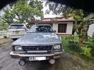 Mitsubishi L200 1992 Pickup (Used)