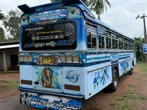 Ashok-Leyland Viking 2010 Bus (Used)