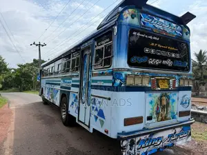 Ashok-Leyland Viking 2010 Bus (Used)
