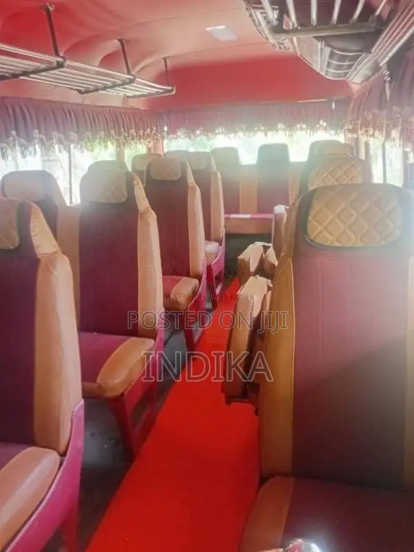 Isuzu Journey 1989 Bus (Used)