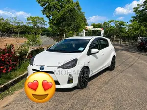 Toyota Aqua 2013 Car (Used)
