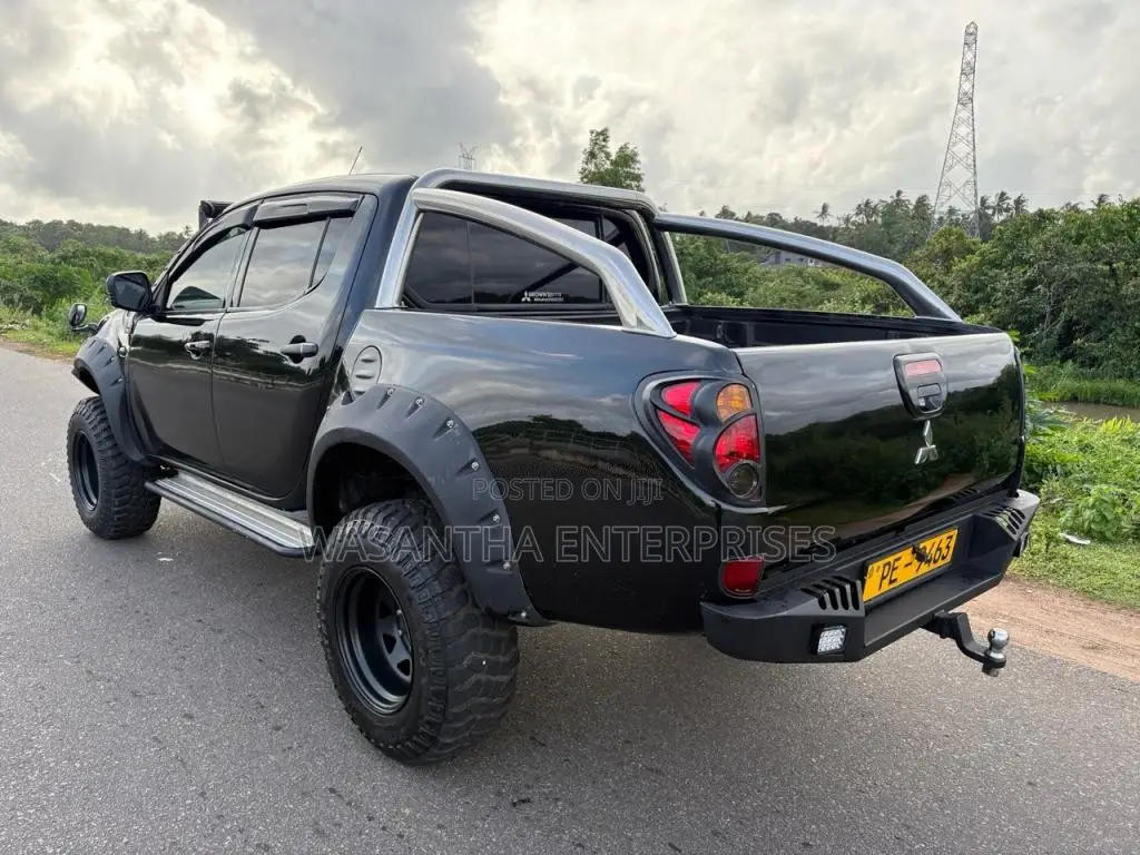 Mitsubishi L200 4X4 2007 Pickup (Used)