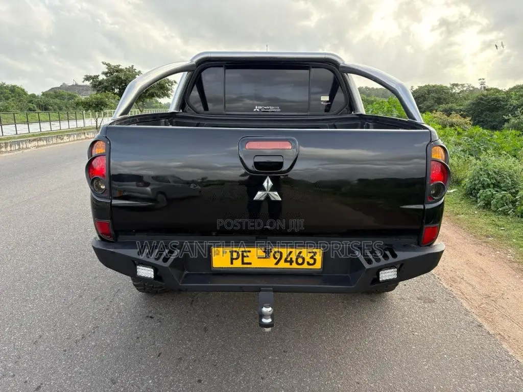 Mitsubishi L200 4X4 2007 Pickup (Used)