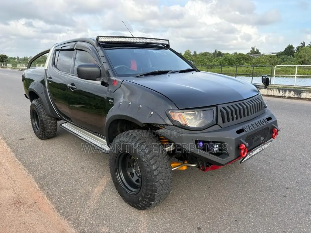Mitsubishi L200 4X4 2007 Pickup (Used)