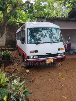 Isuzu Journey 1991 Bus (Used)