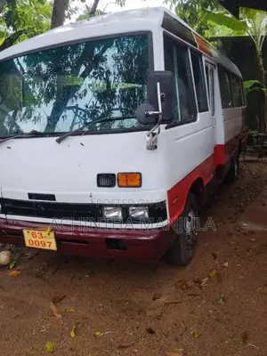 Isuzu Journey 1991 Bus (Used)