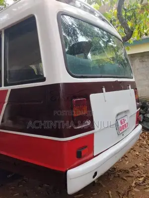 Isuzu Journey 1991 Bus (Used)