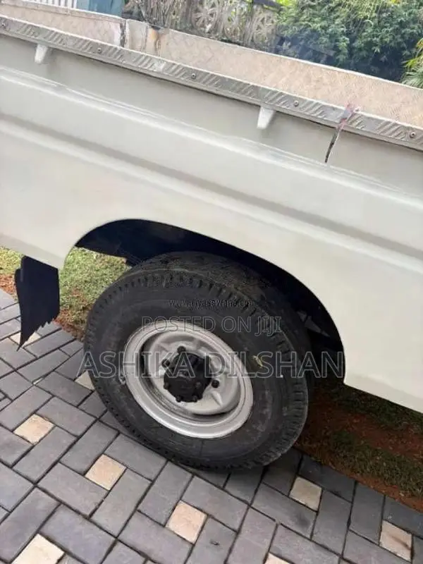 JAC Single Wheel 2012 Crew Cab (Used)