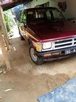 Toyota Hilux 1987 Pickup (Used)