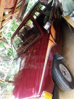 Toyota Hilux 1987 Pickup (Used)