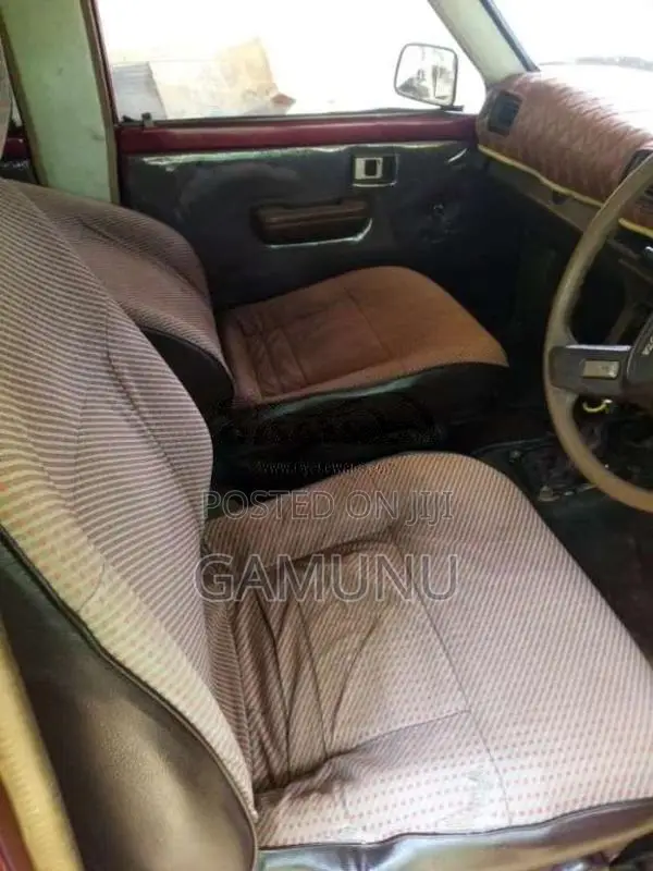 Toyota Hilux 1987 Pickup (Used)