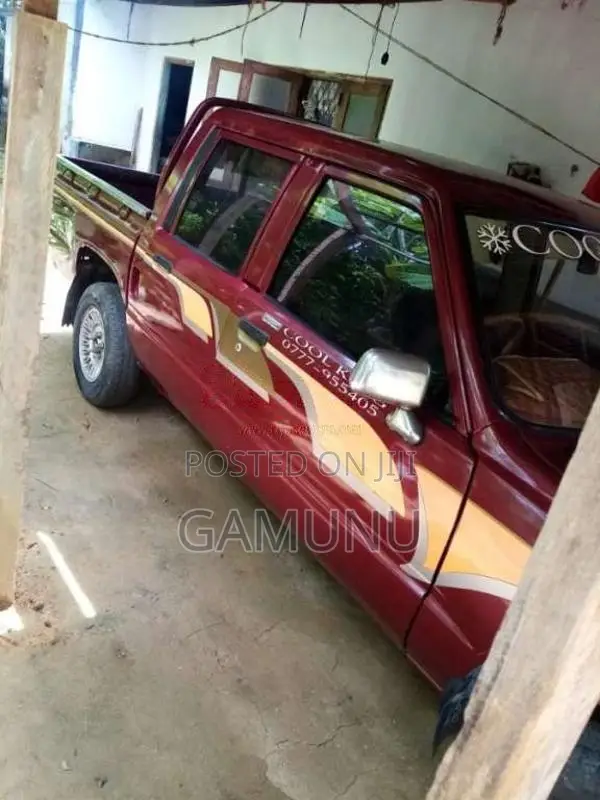 Toyota Hilux 1987 Pickup (Used)