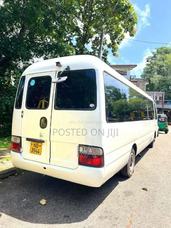 Toyota Coaster 2010 Bus (Used)