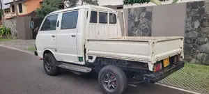 Toyota CrewCab 1985 Crew Cab (Used)