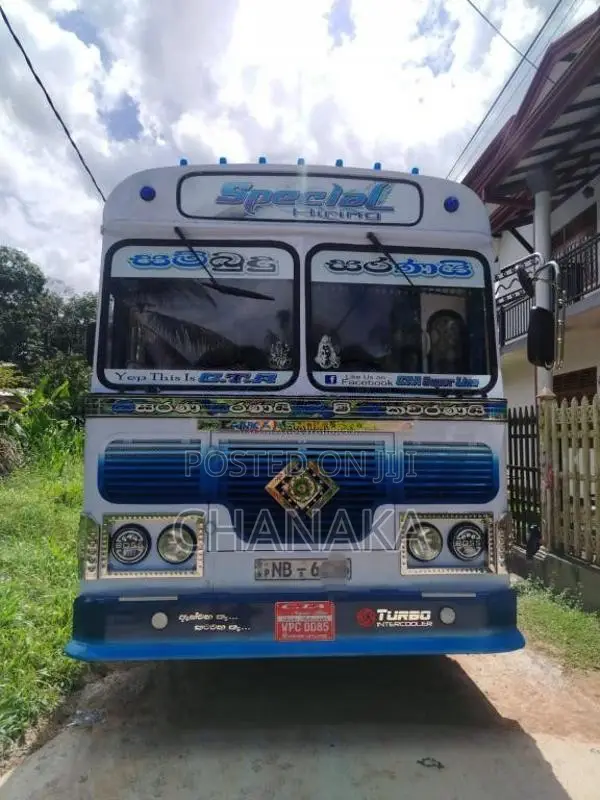 Ashok-Leyland Viking 2013 Bus (Used)