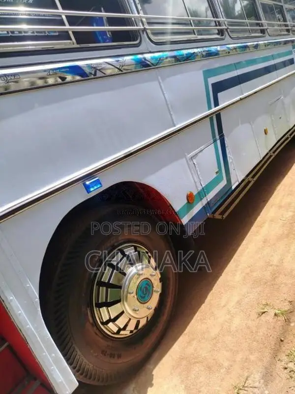 Ashok-Leyland Viking 2013 Bus (Used)