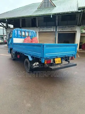 Isuzu NKR ELF 1992 Lorry (Used)