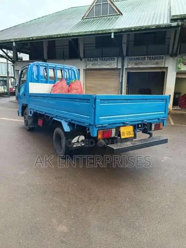 Isuzu NKR ELF 1992 Lorry (Used)