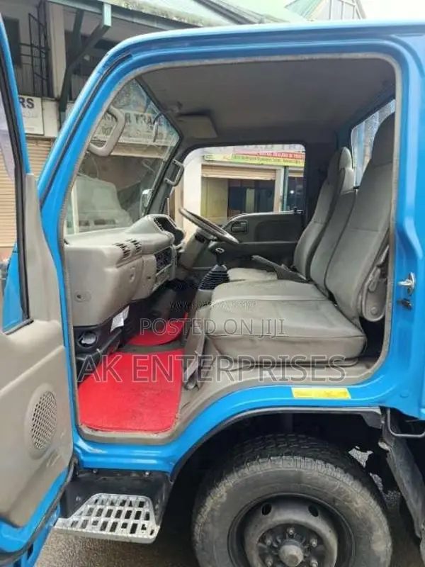 Isuzu NKR ELF 1992 Lorry (Used)
