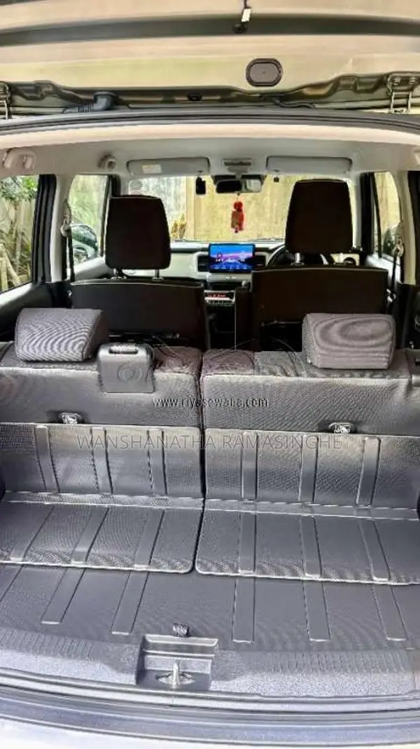 Suzuki Xbee 2024 SUV (Used)