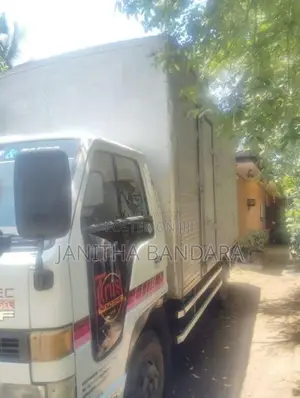 Isuzu NPR 1989 Lorry (Used)