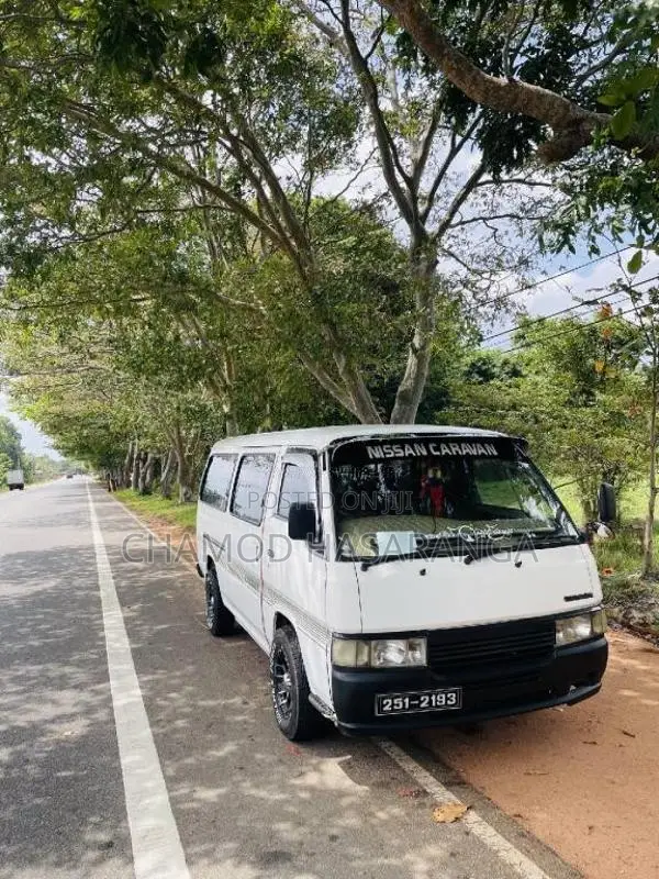 Nissan Caravan 1993 Van (Used)