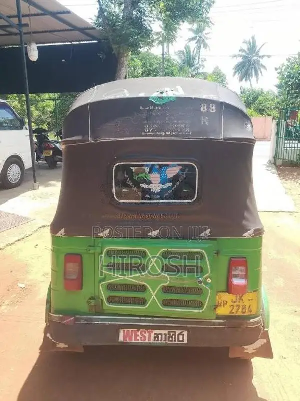 Bajaj 2 Stroke 2005 Three Wheel (Used)