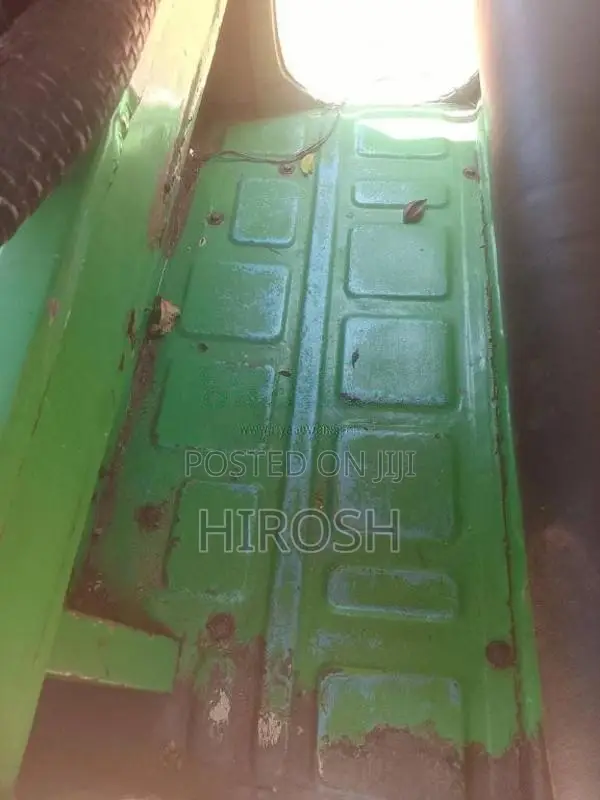 Bajaj 2 Stroke 2005 Three Wheel (Used)