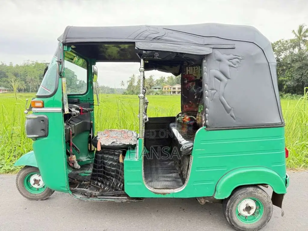 Bajaj RE 2015 Three Wheel (Used)