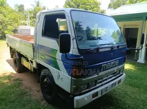 Mazda 105 1995 Lorry (Used)