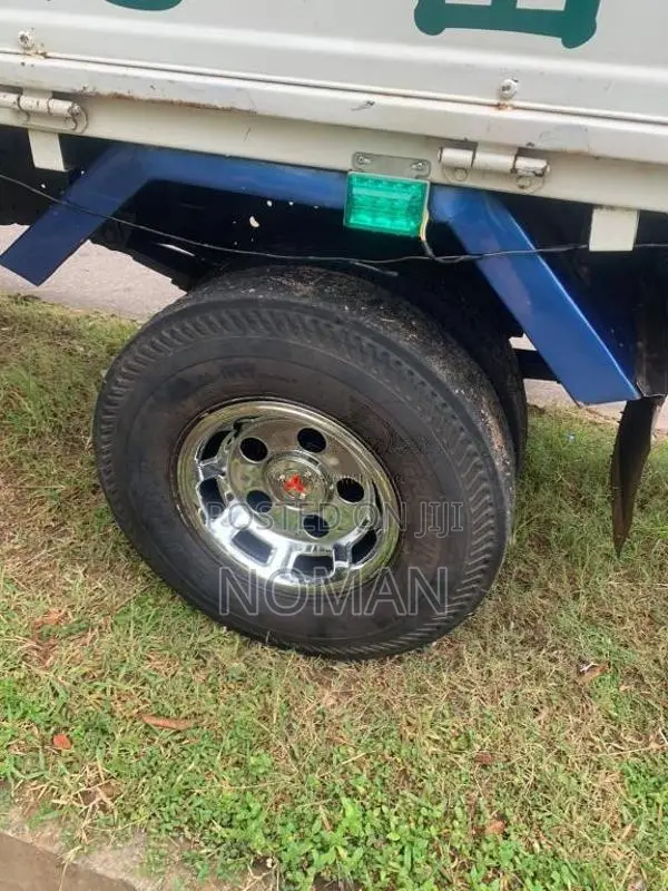 Mitsubishi Canter 1990 Lorry (Used)