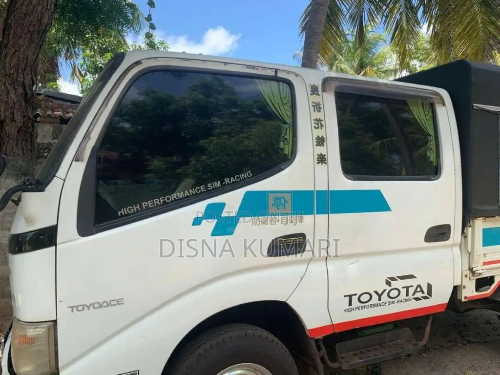 Toyota CrewCab 1997 Crew Cab (Used)