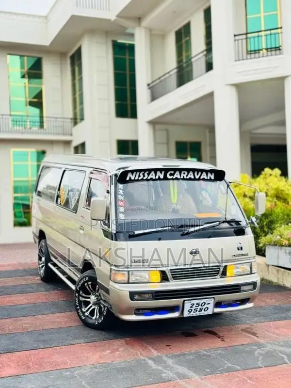 Nissan Caravan 1993 Van (Used)
