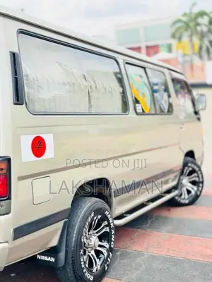 Nissan Caravan 1993 Van (Used)