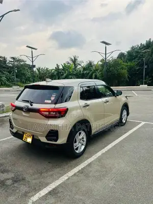 Toyota Raize 2024 SUV (Used)